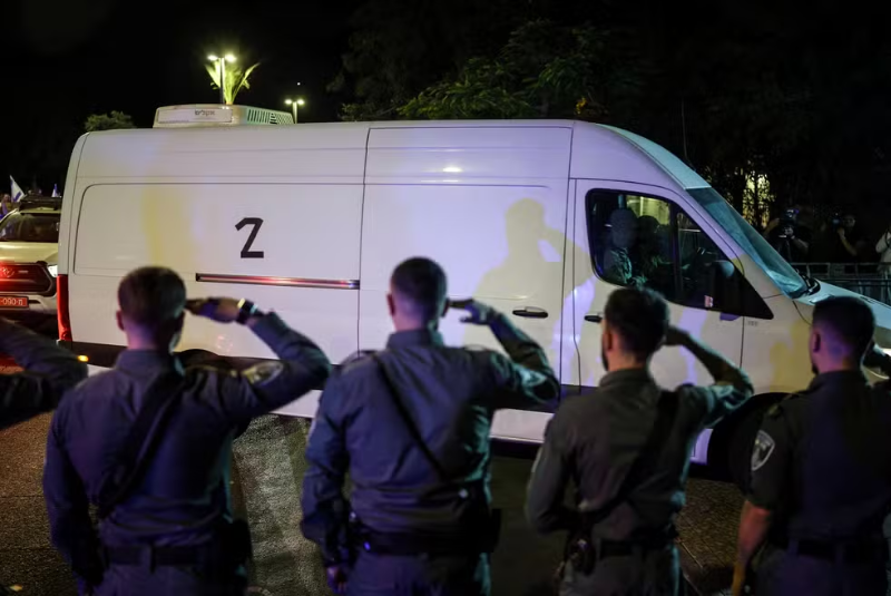 O Exército de Israel confirmou nesta terça-feira (14) a identidade dos corpos de quatro reféns entregues pelo grupo Hamas como parte...