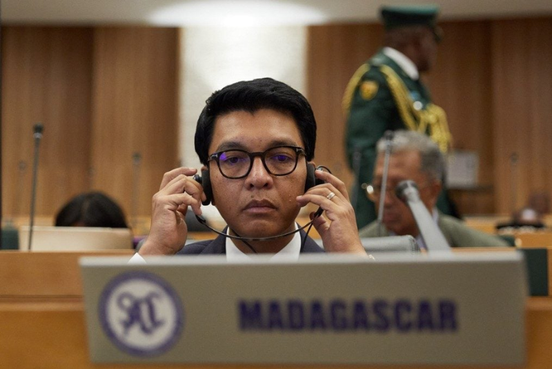 Deputados de Madagascar aprovaram nesta terça-feira (14) o impeachment do presidente Andry Rajoelina, ignorando um decreto...