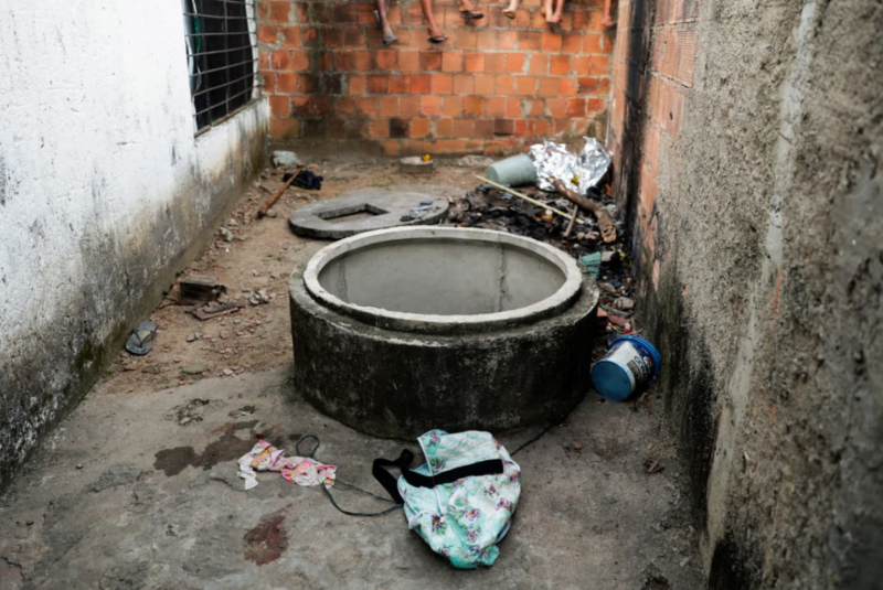 O corpo de Esther Izabelle, de 4 anos, foi encontrado na tarde desta terça-feira (21) dentro de uma cacimba em uma residência no bairro...