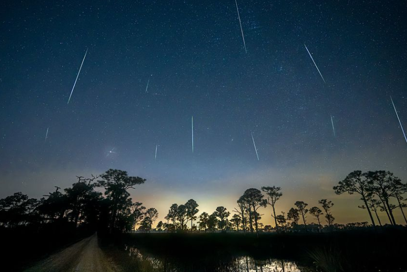 A chuva de meteoros Oriônidas promete iluminar os céus do Brasil na noite deste domingo (21), quando atingirá seu pico com a...