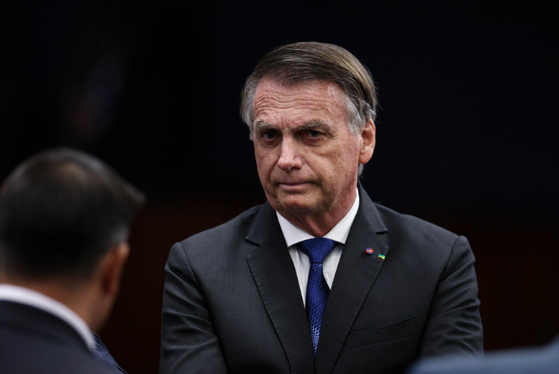 A defesa do ex-presidente Jair Bolsonaro (PL) protocolou nesta quinta-feira (2) um pedido ao ministro Alexandre de Moraes...