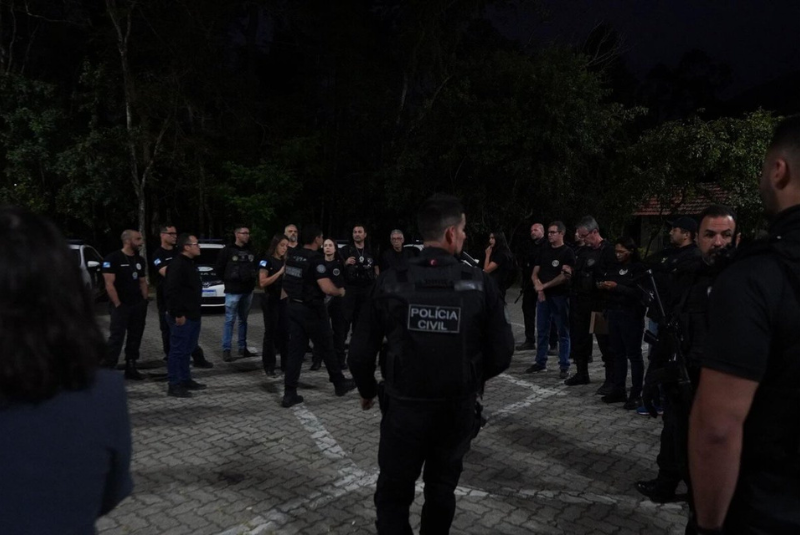 A Polícia Civil e o Gaeco do Ministério Público do Rio de Janeiro prenderam, nesta quinta-feira (2), 12 pessoas durante a segunda fase...