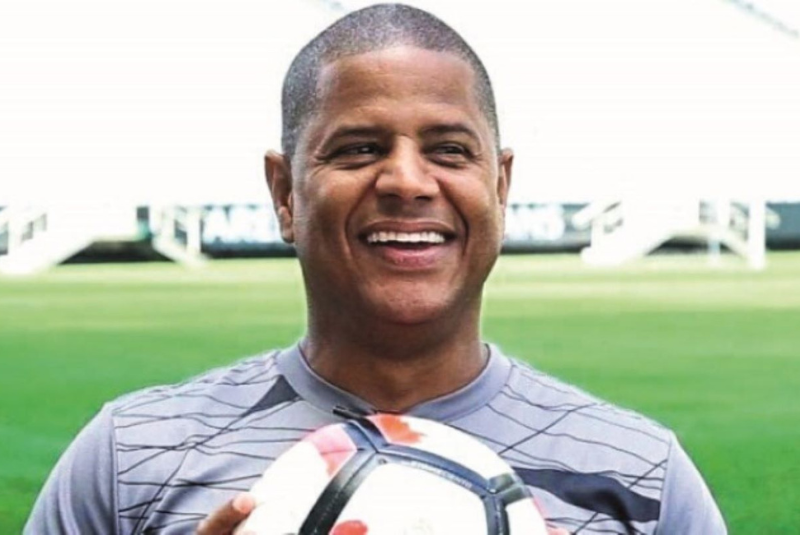 O ex-jogador de futebol Marcelinho Carioca protagonizou uma ação inusitada na tarde desta segunda-feira (29/9), na Mooca...
