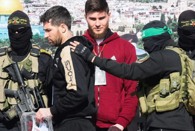 O Hamas divulgou nesta sexta-feira (3) uma carta em que declara aceitar o plano do presidente dos Estados Unidos, Donald Trump, para...