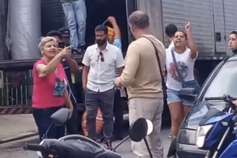 Reintegração de posse pega moradores de surpresa e causa tumulto em Bertioga