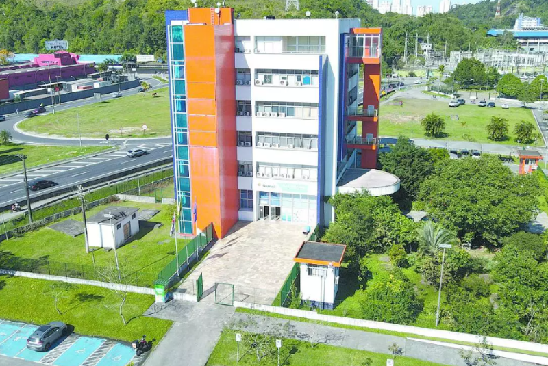 Guarujá: edital de R$ 3 milhões para playgrounds é paralisado por decisão do TCE