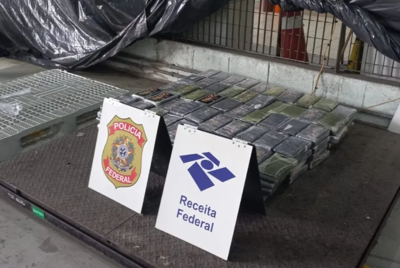 Receita Federal apreende 218 kg de cocaína em contêiner com couro no Porto de Santos