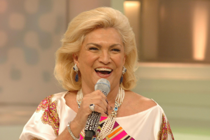 Praiamar Shopping homenageia Hebe Camargo com exposição gratuita em Santos