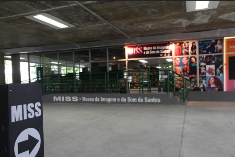 MIS Santos celebra Halloween com programação especial de filmes e atrações temáticas