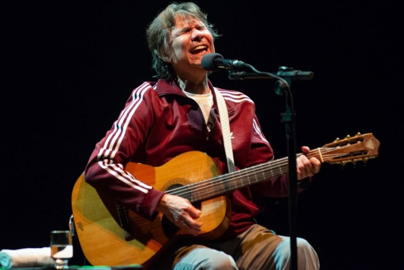 Morreu em Belo Horizonte, na noite deste domingo (2), o cantor e compositor Lô Borges, aos 73 anos. O falecimento foi confirmado...
