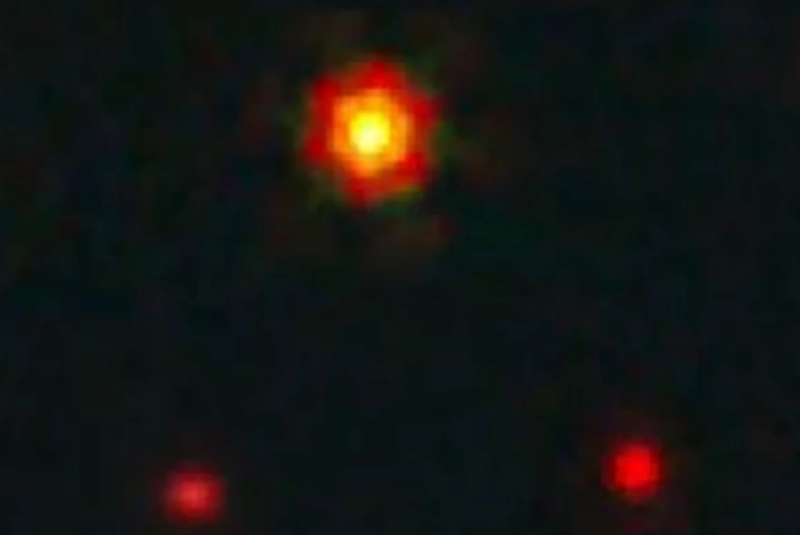 Astrônomos identificaram um buraco negro supermassivo com cerca de 100 vezes a massa do Sol, localizado a bilhões de...