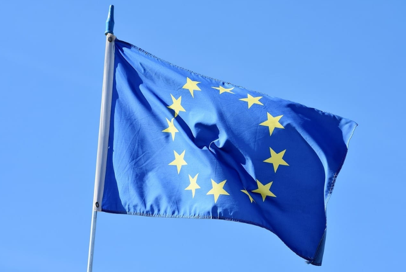 A União Europeia aprovou na madrugada desta quarta-feira (5) uma nova meta climática: reduzir em 90% as emissões de gases...