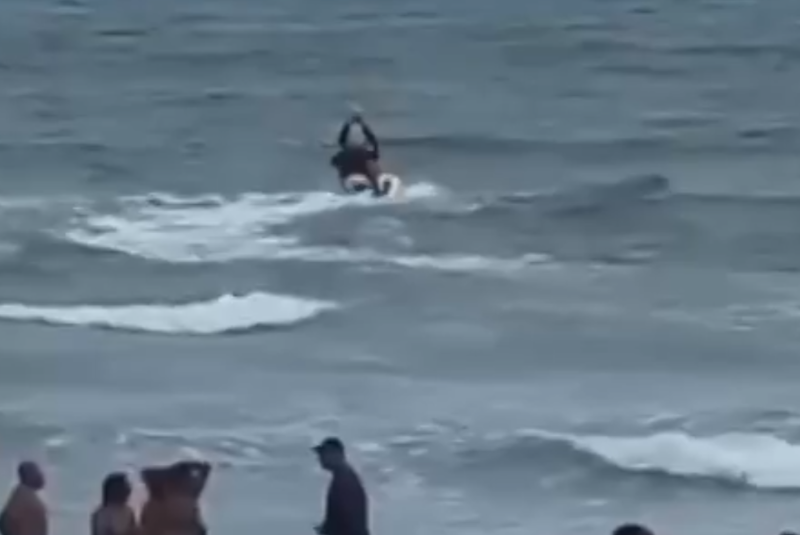O corpo do jovem Higor, de 23 anos, morador de Caieiras (SP), foi encontrado neste domingo (16) na faixa de areia da praia do bairro...