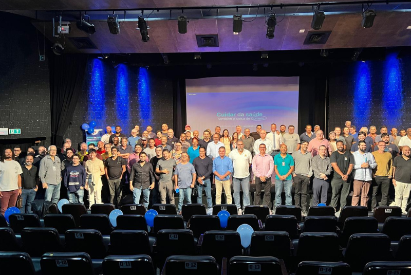 Mais de 100 servidores de Guarujá participaram, na última segunda-feira (24), do encontro "Cuidar da Saúde também é coisa...