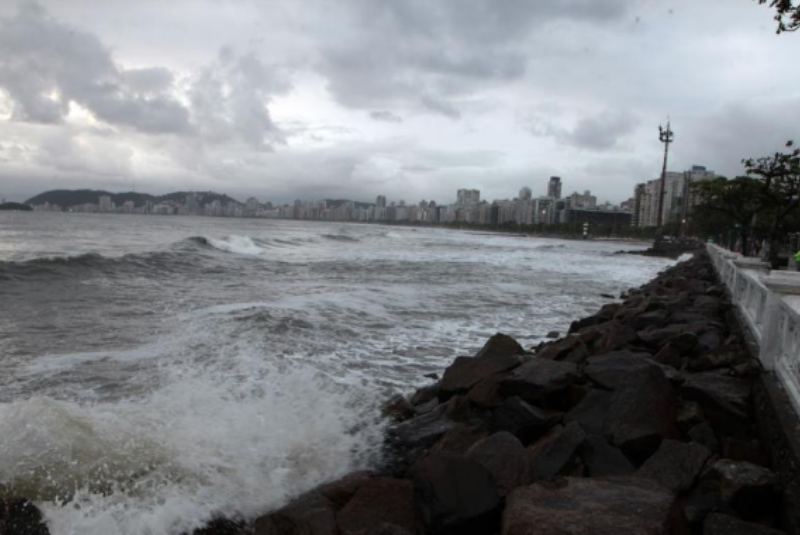 Ciclone extratropical pode causar ventos de até 110 km/h no litoral de SP