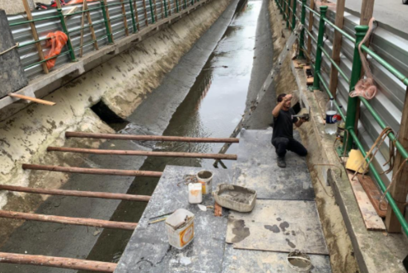 Obras de recuperação da ciclovia do Canal 4, em Santos, entram na fase final
