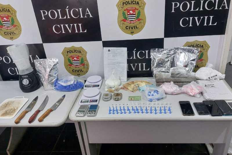 Polícia Civil apreende mais de 2 mil porções de drogas em operação no Guarujá