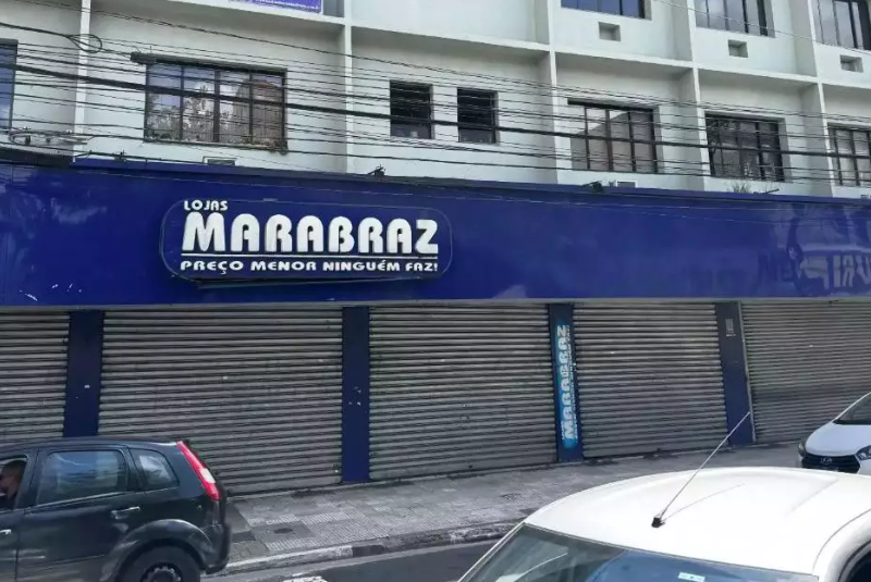 O fechamento recente de unidades da rede varejista Marabraz em Santos e São Vicente, no litoral de São Paulo, acendeu...