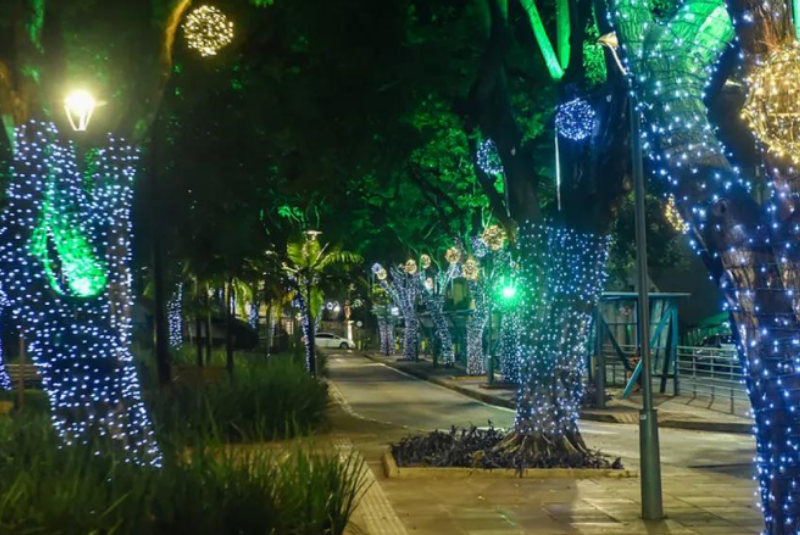 Circuito Viva o Centro terá edição noturna com passeio guiado e show de luzes em Uberaba
