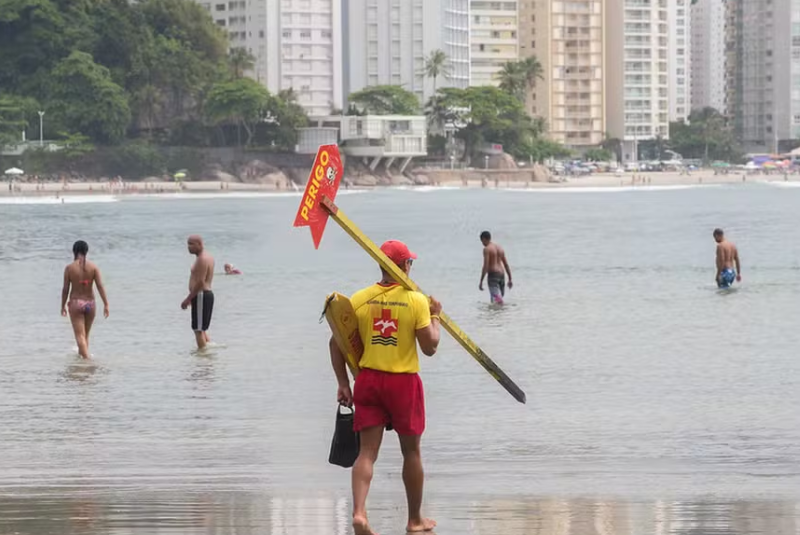 O primeiro dia de 2026 foi marcado por tragédias no Litoral Sul de São Paulo. Quatro homens morreram afogados em diferentes...