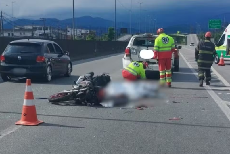 Dois irmãos gêmeos, de 34 anos, morreram em um grave acidente na Rodovia Cônego Domênico Rangoni, na altura de Guarujá...