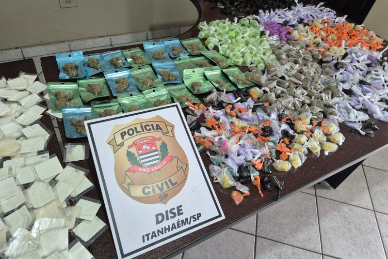 Um dos maiores estoques de drogas já registrados em Itanhaém, no litoral sul paulista, foi apreendido na tarde de domingo (9), durante...