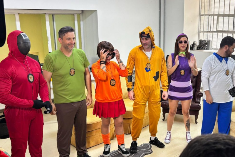 Policiais fantasiados de Scooby-Doo prendem trio por furtos no Carnaval de SP