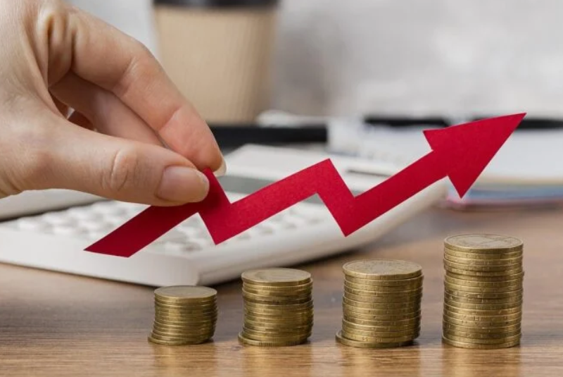 O custo de vida médio do brasileiro está estimado em R$ 3.520 por mês, segundo pesquisa divulgada pela Serasa em parceria com o Instituto...