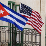 Manifestantes atacam sede...