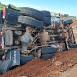 Carreta com cerca...