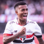 São Paulo renova...