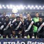 Vasco ganha tempo...