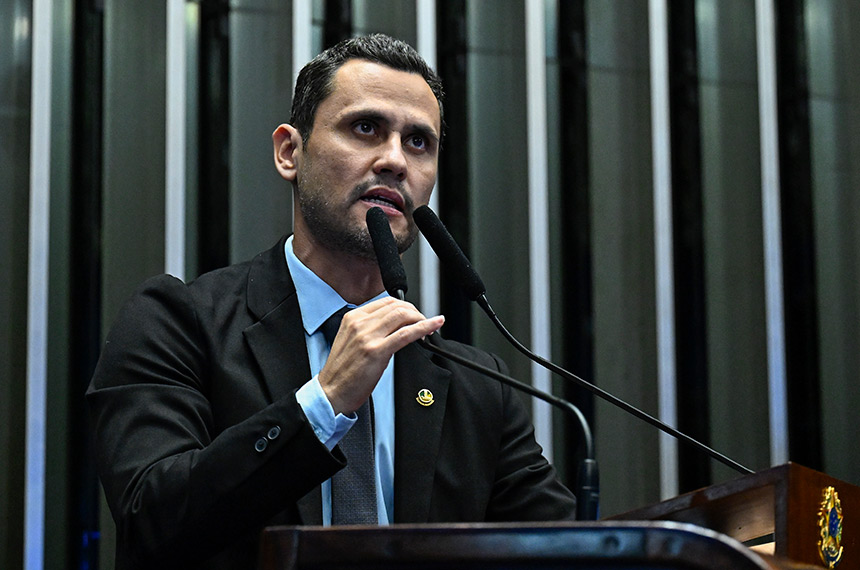 Cleitinho Azevedo lidera pesquisa para o Governo de Minas Gerais Foto: Andressa Anholete/Agência Senado