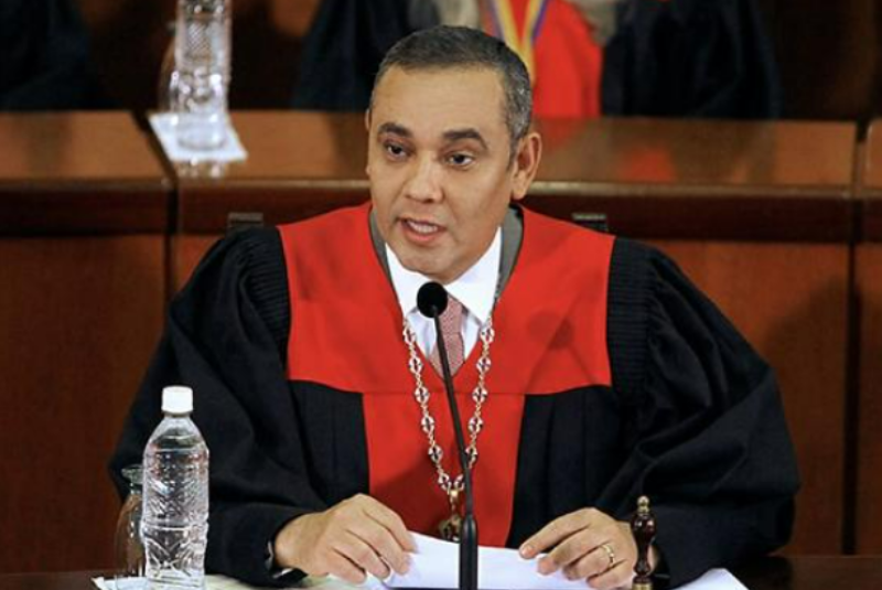 Venezuela remove oito magistrados ligados ao chavismo em reforma no Supremo