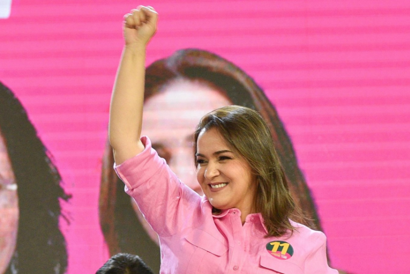 Prefeita sanciona lei e protesto lota Câmara em Campo Grande