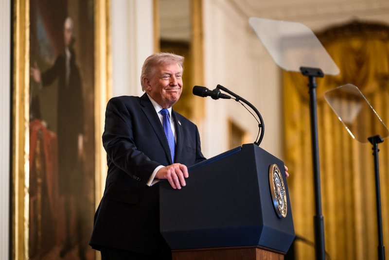 Expressão "TACO" volta a viralizar após Trump suspender ataque ao Irã