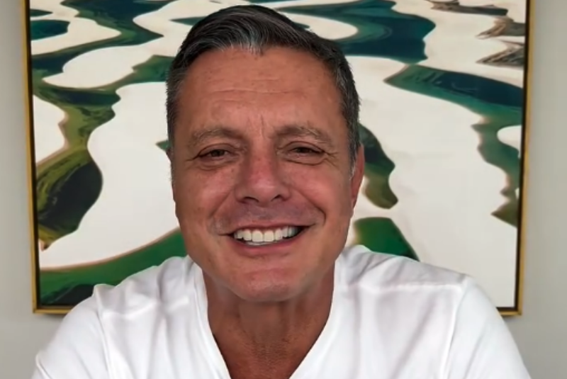 Prefeito de Santos, Rogério Santos, revela câncer e afastamento temporário