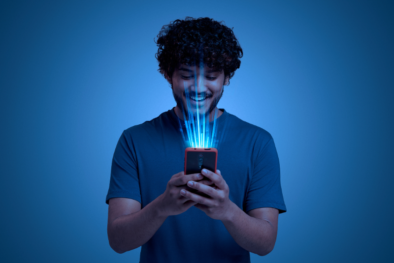 Celular sem internet melhora foco e bem-estar, aponta estudo