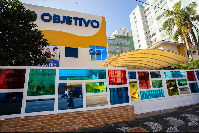 Causa animal: FEIRA PET chega à escola e promove conscientização e atrações para alunos e familiares.