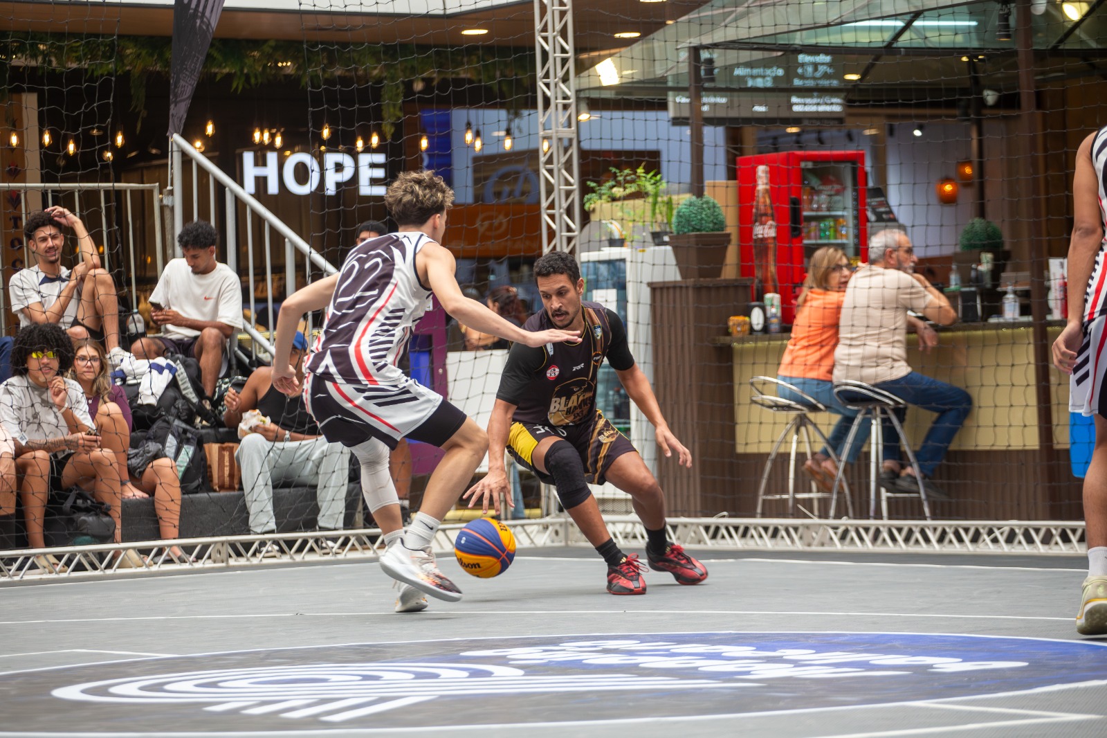 Basquete 3x3 volta ao Shopping Parque Balneário com programação gratuita