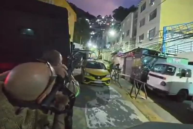 Moradores de Botafogo, na Zona Sul do Rio de Janeiro, viveram momentos de tensão no fim da madrugada desta terça-feira (23)...
