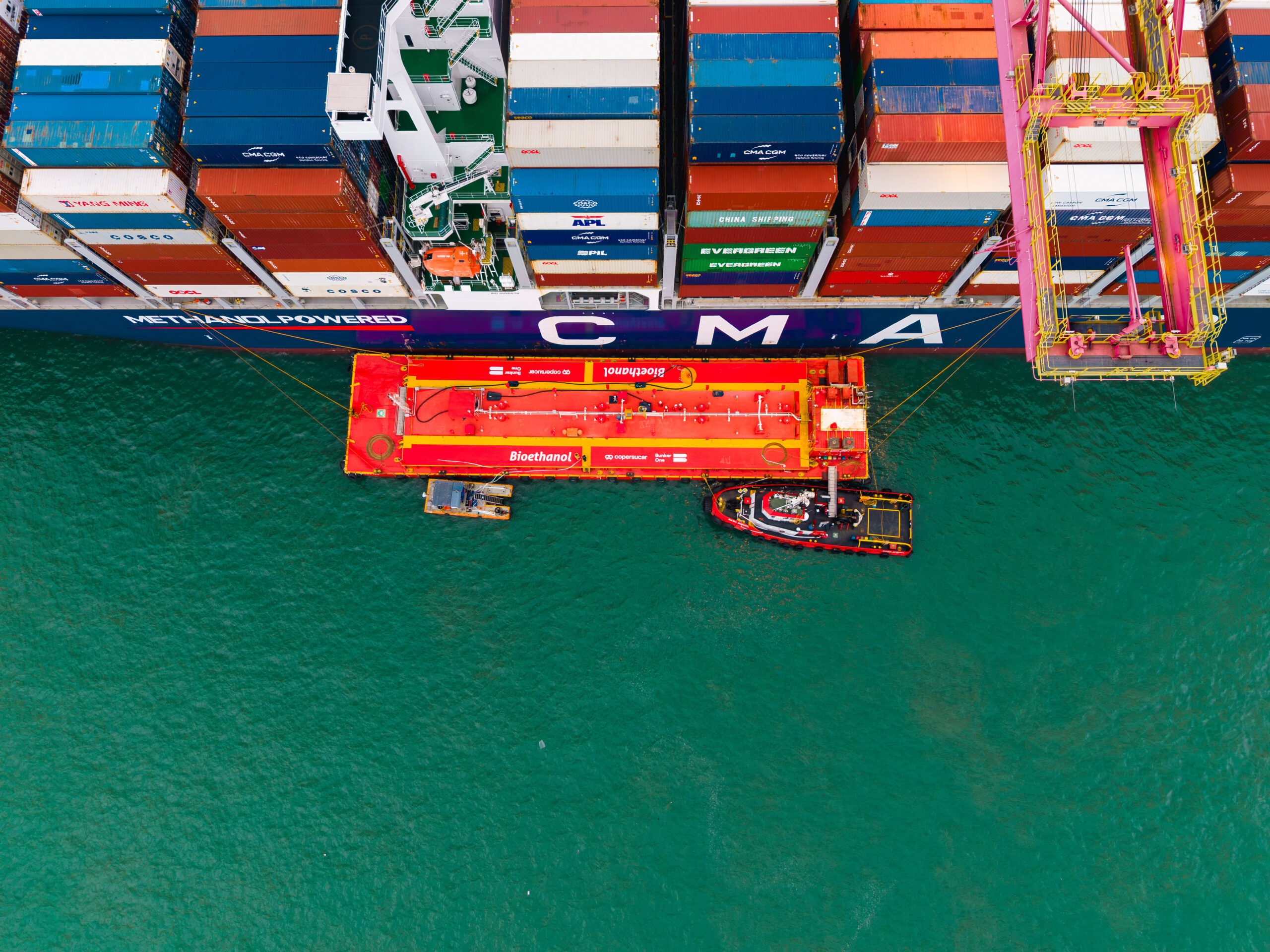 Porto de Santos realiza primeiro abastecimento de navio com etanol no Brasil