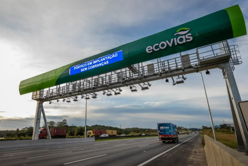 Cobrança do free flow na Anchieta-Imigrantes é adiada após mudança em pórtico