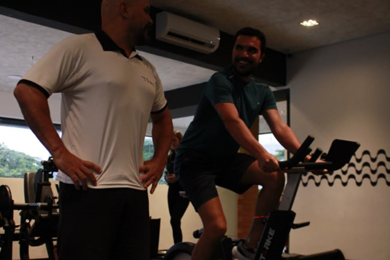 Dor na musculação: quando ela é normal e quando pode ser um sinal de alerta?