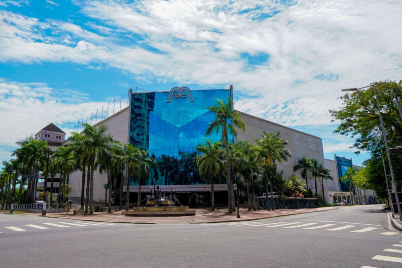 Em função do jogo do Brasil na Copa do Mundo, marcado para este domingo (5), às 17h, os shoppings Brisamar Shopping São Vicente...