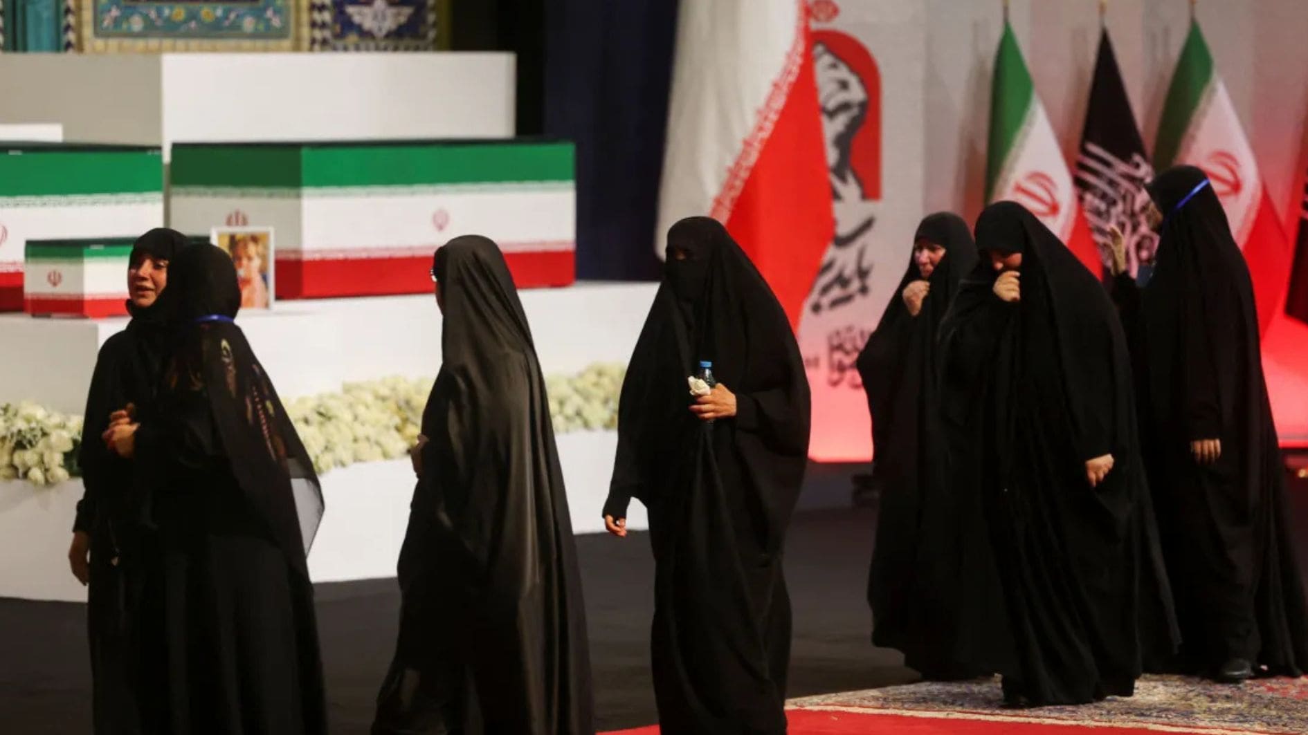 Iranianos pedem vingança contra Trump