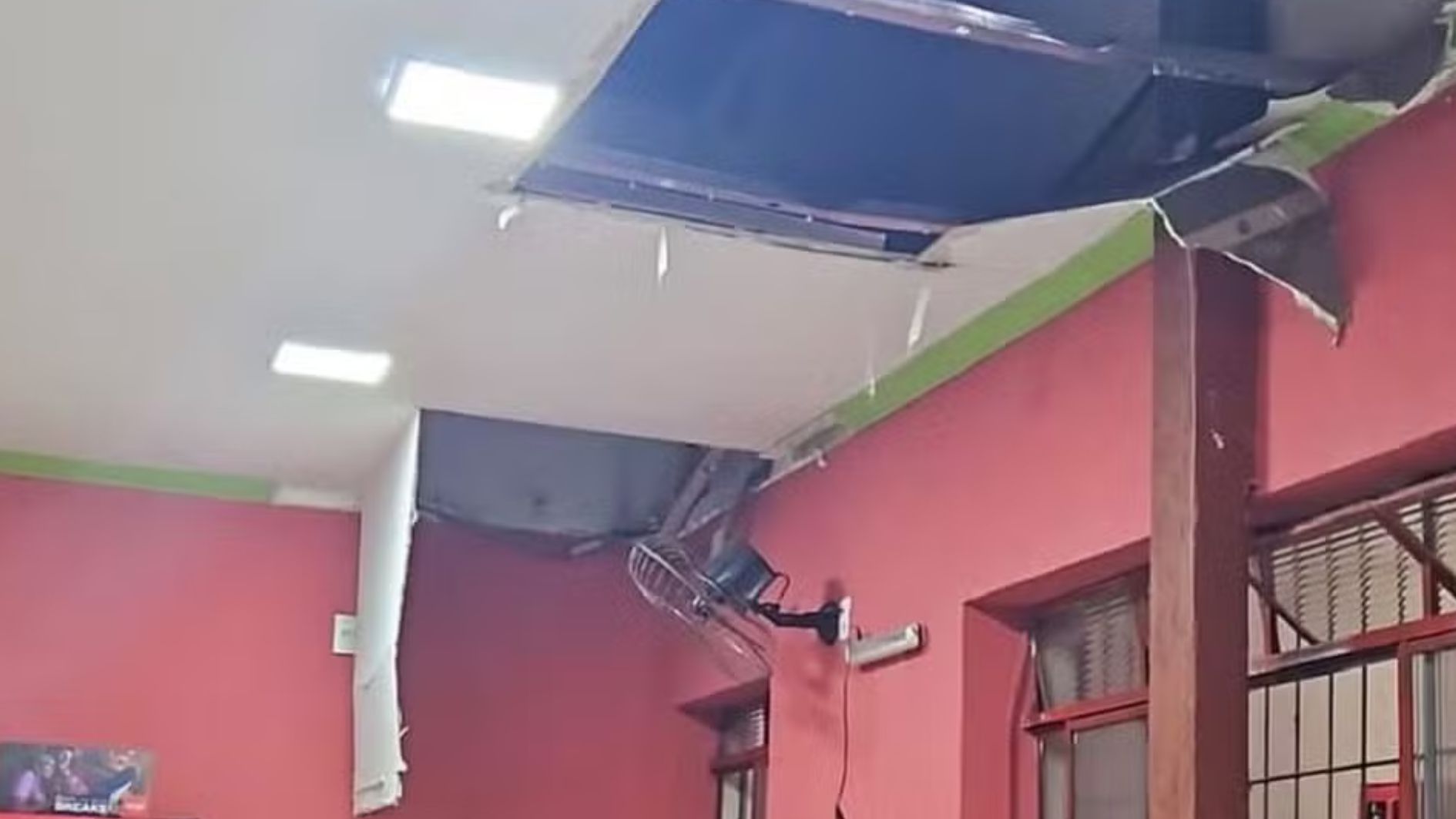 ladrão invade restaurante em Juiz de Fora