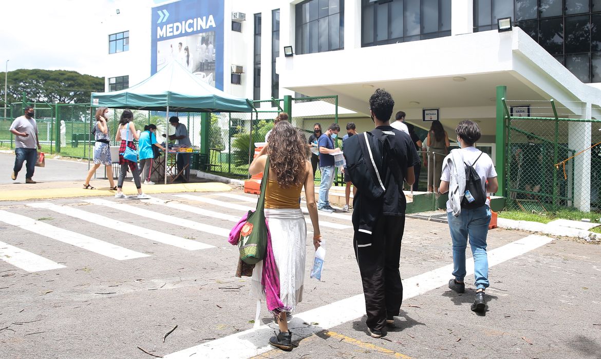 dívidas do Fies