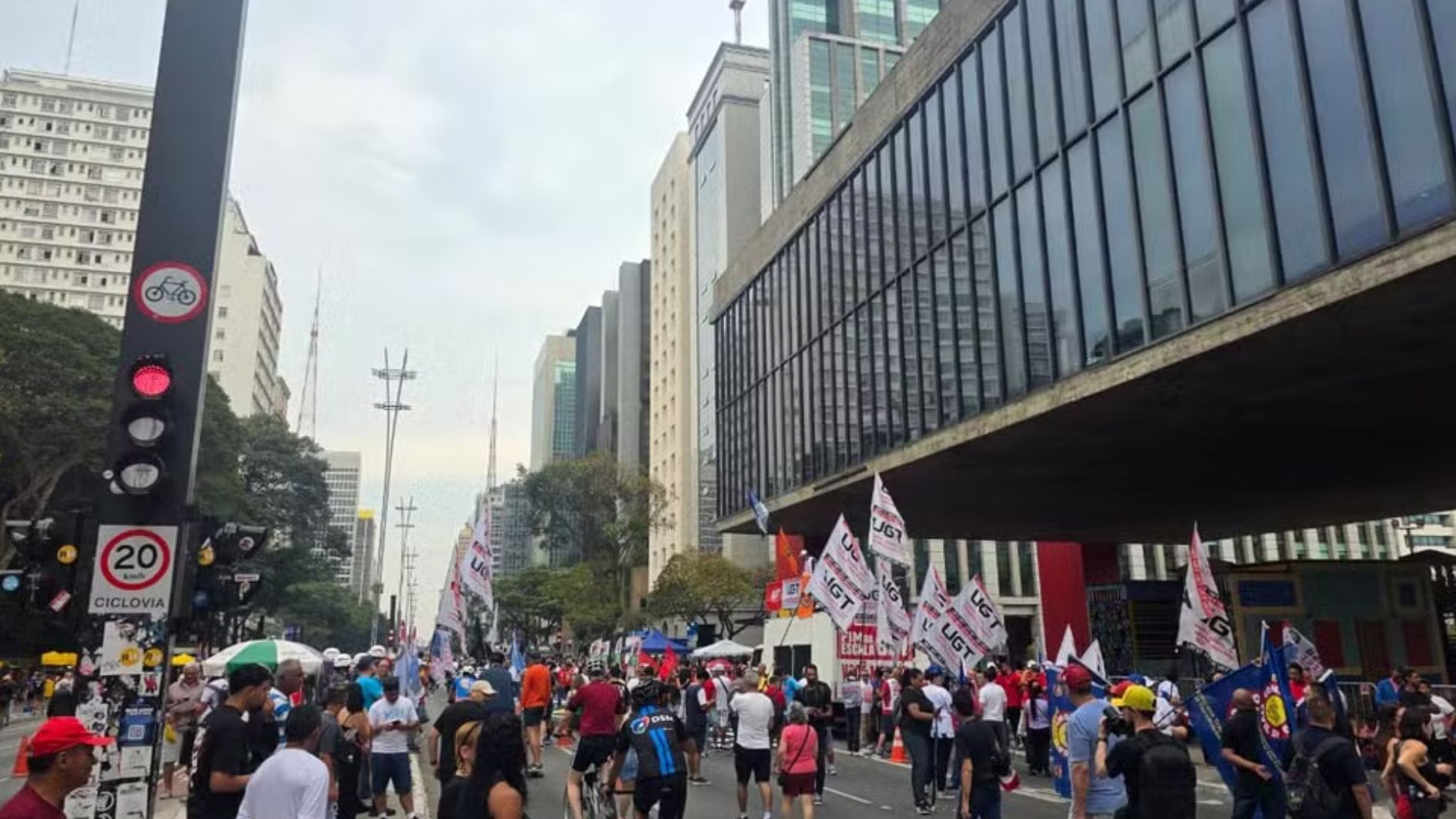 protesto pelo fim da escala 6x1