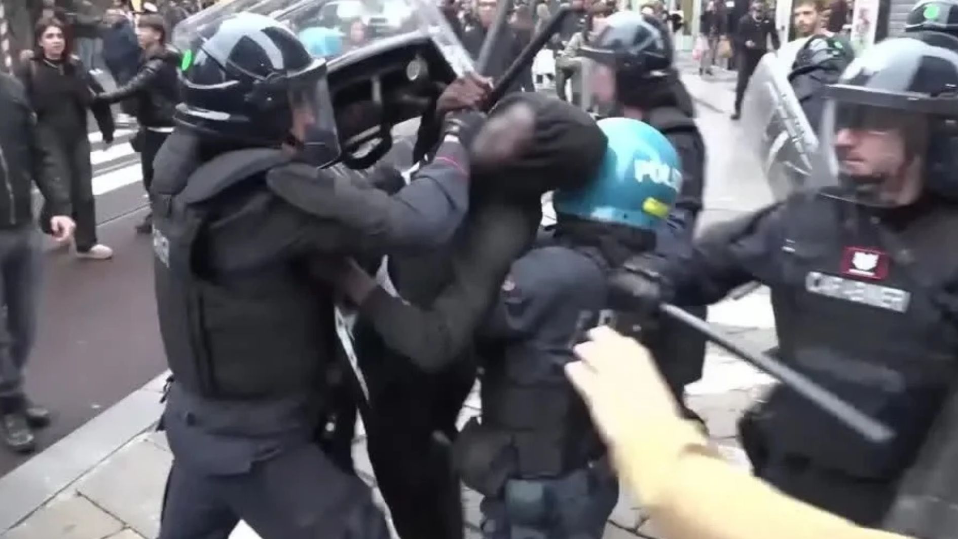 protestos na Itália